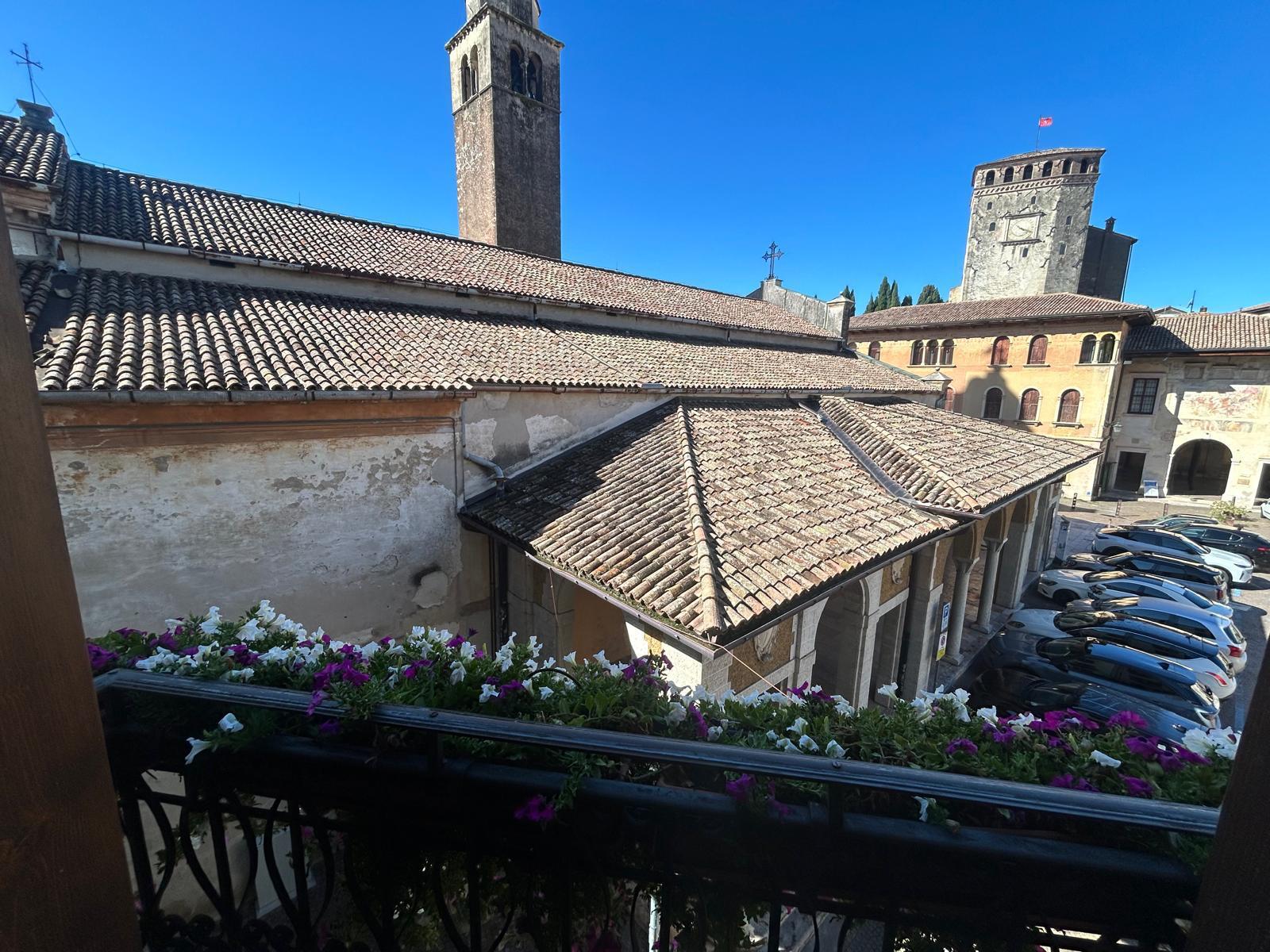Singola Cento Orizzonti — vista sui tetti